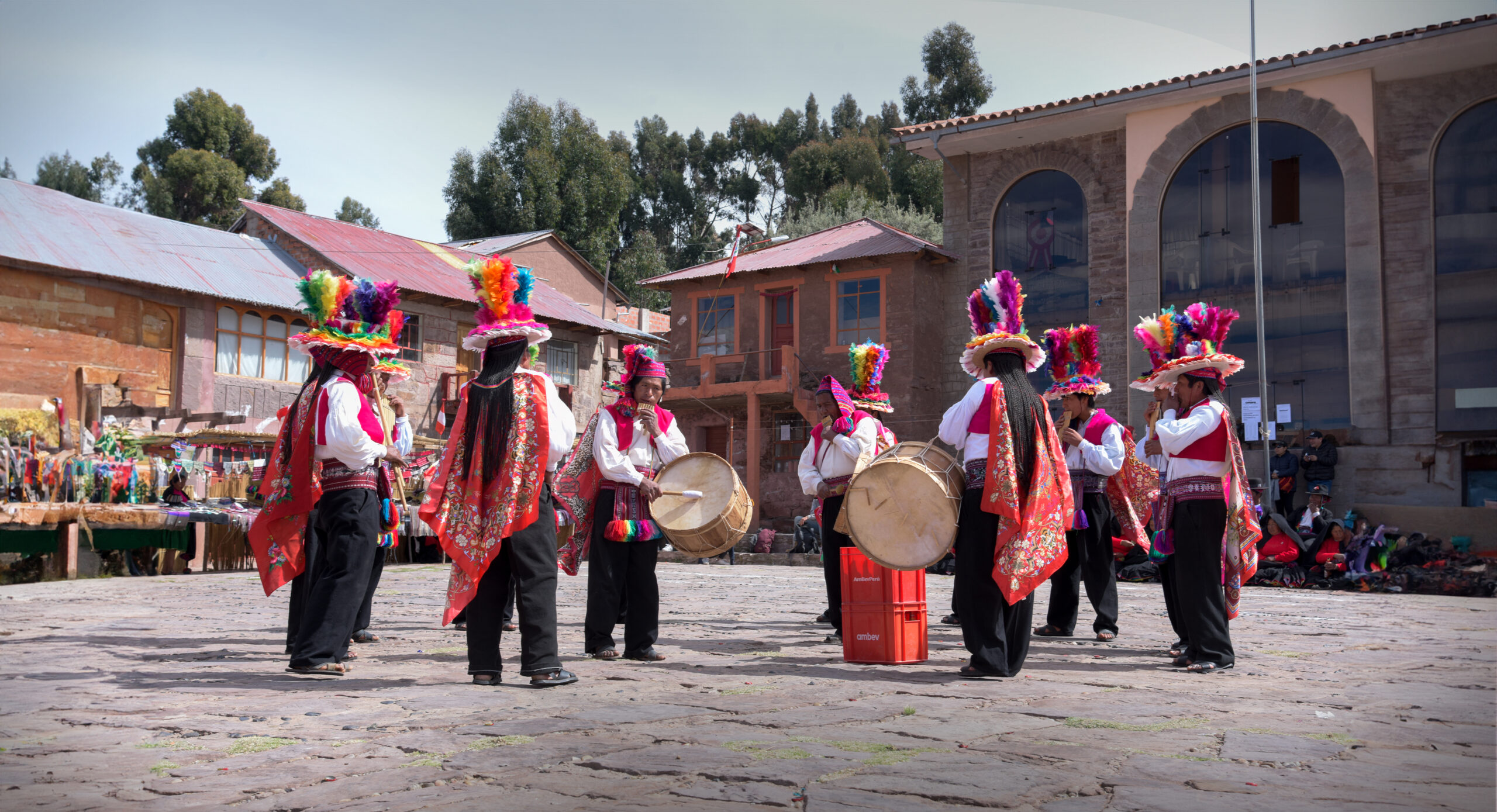 UROS, AMANTANI, AND TAQUILE ISLANDS TOUR – 2 DAYS