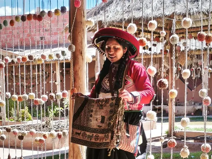 CHINCHERO TEXTILE TOUR, MARAS AND MORAY – HALF DAY